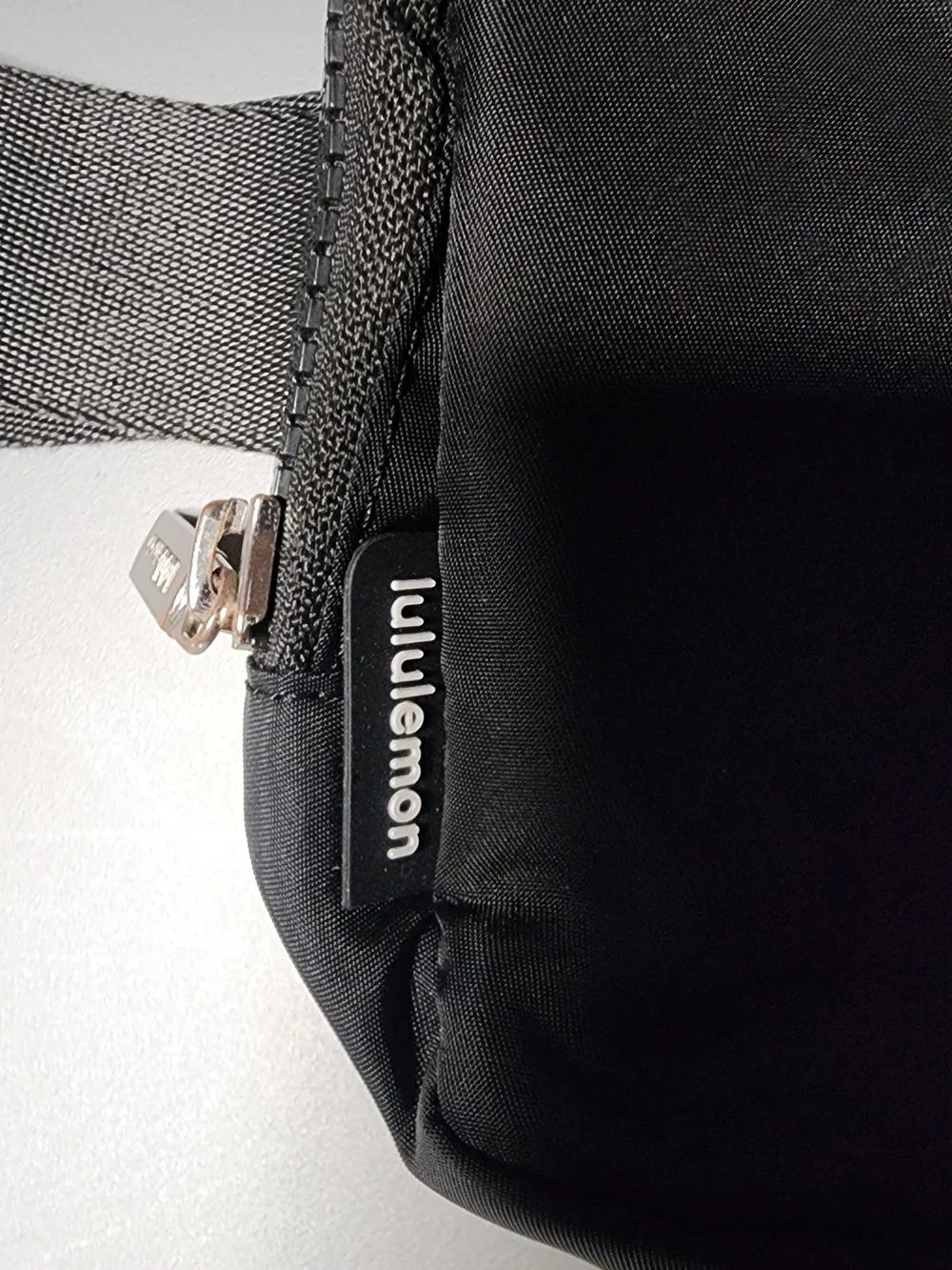 lululemon athletica Black Belt Bag with Metal Logo - Picture 8 of 10